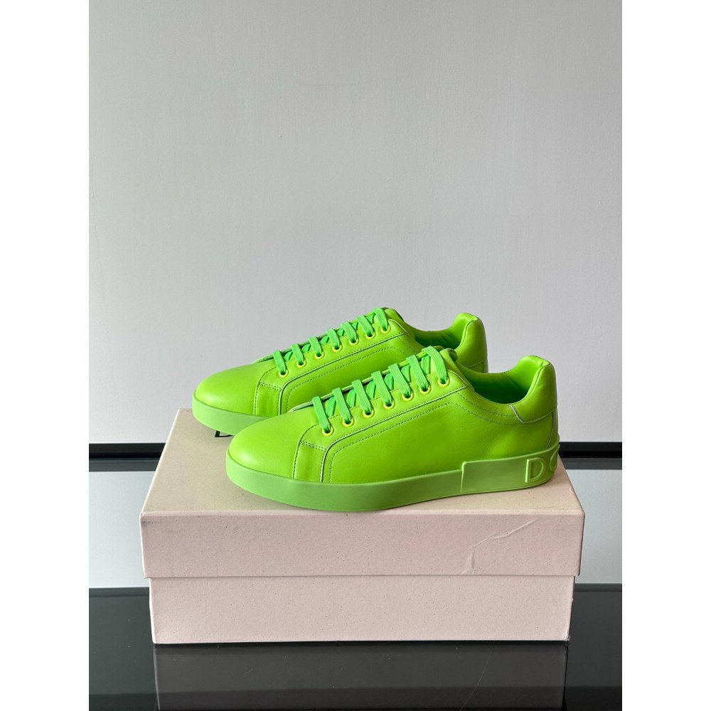 DG White sneakers
