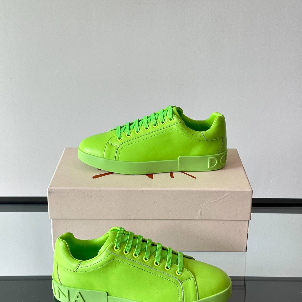 DG White sneakers