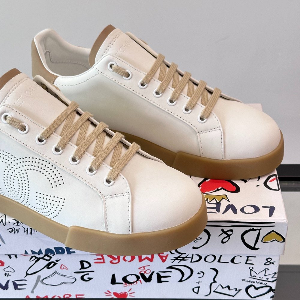 DG White sneakers DG White sneakers