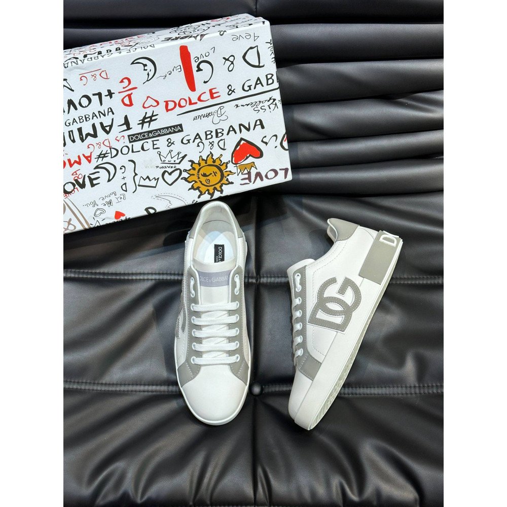 DG White sneakers