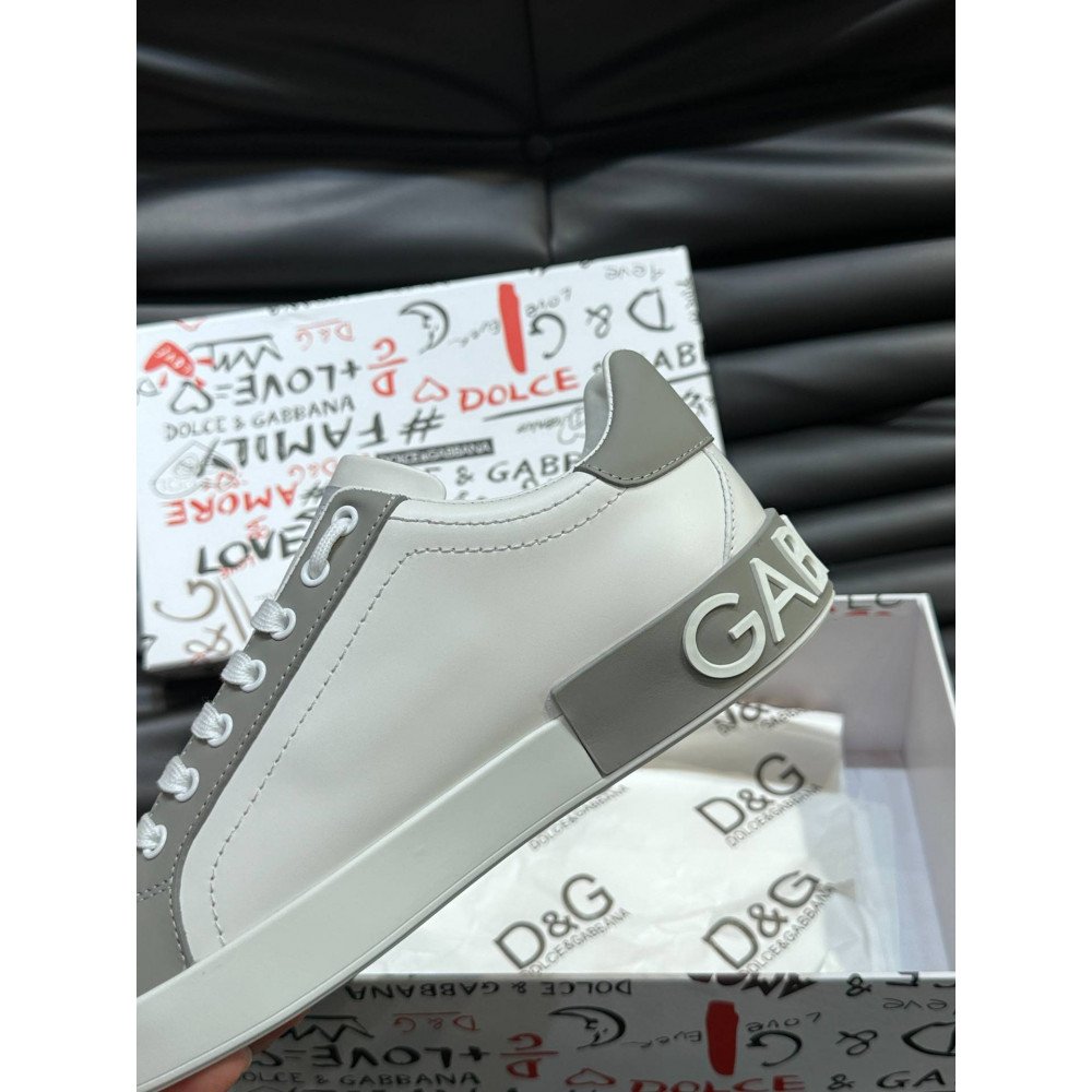 DG White sneakers