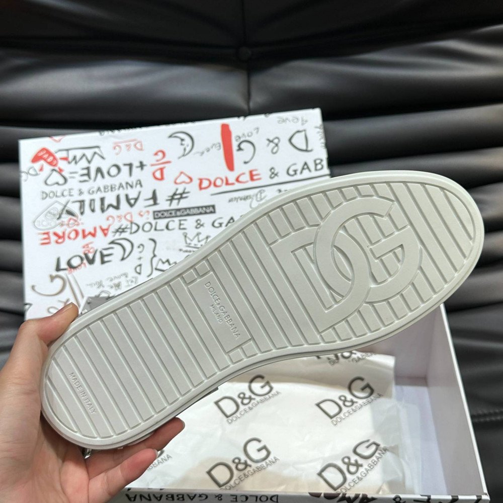 DG White sneakers