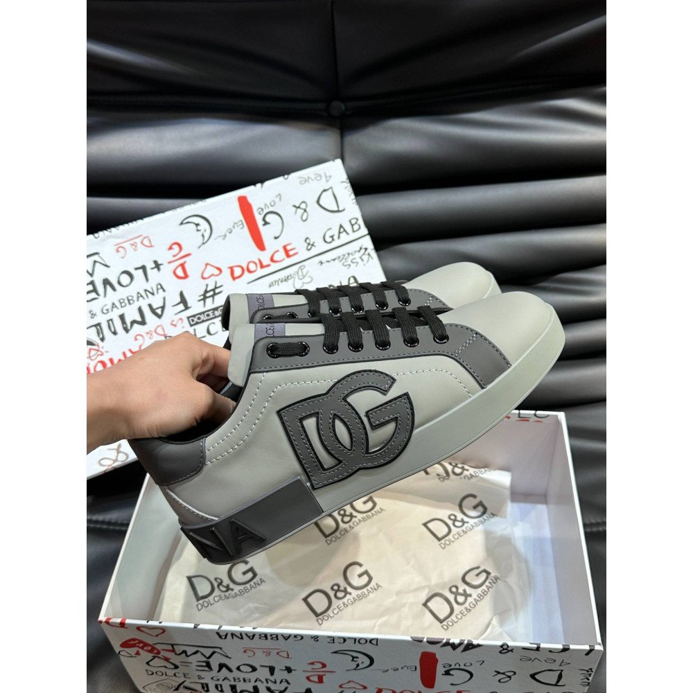 DG White sneakers
