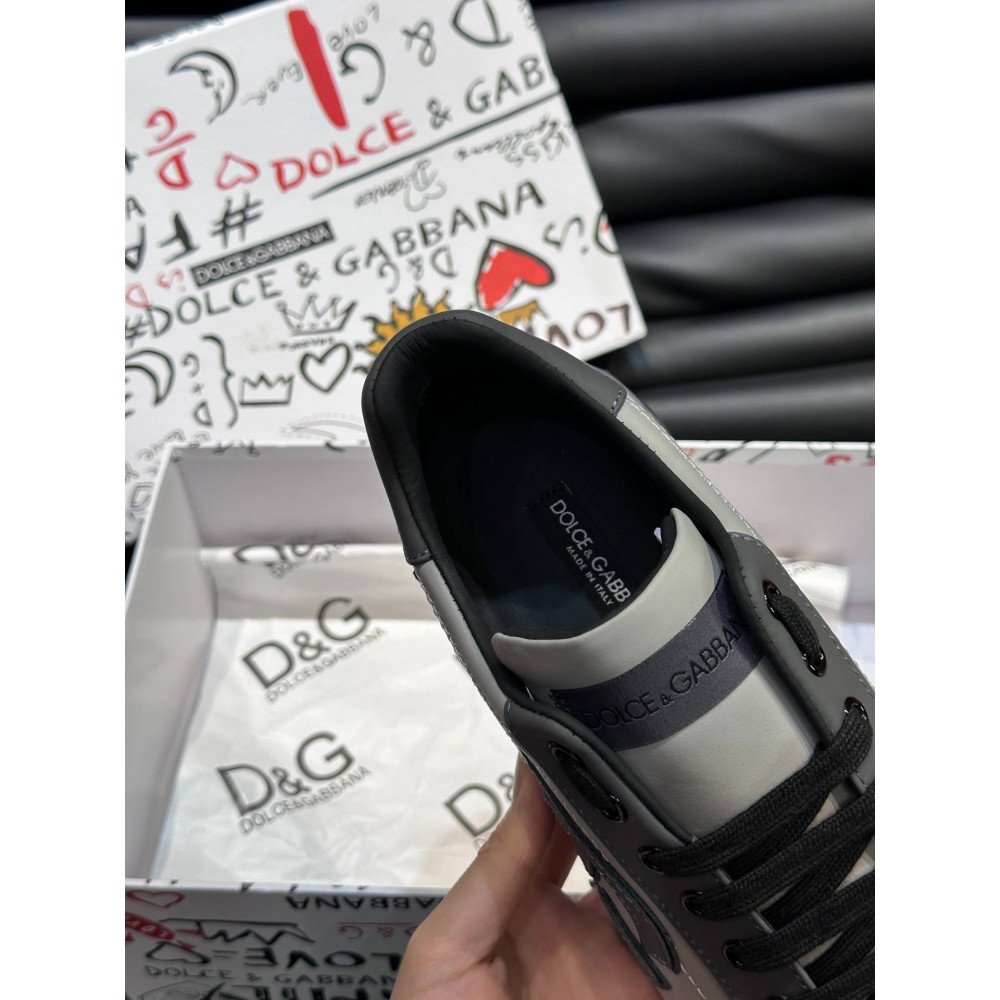 DG White sneakers