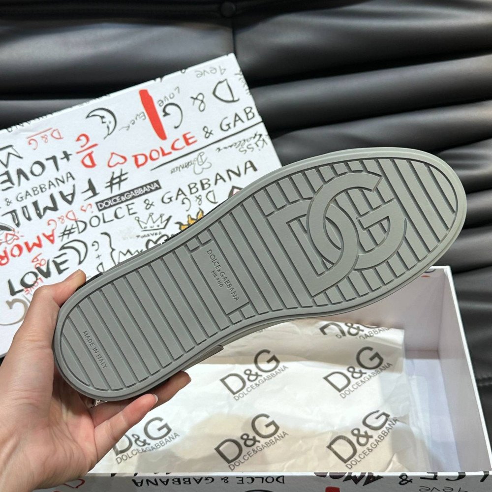 DG White sneakers