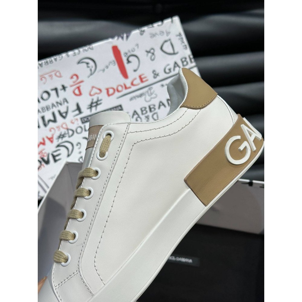 DG White sneakers