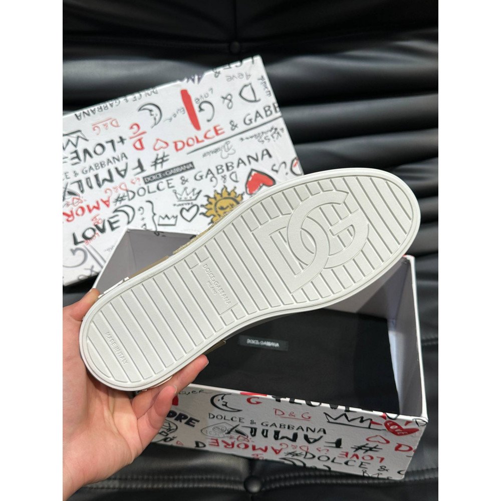 DG White sneakers