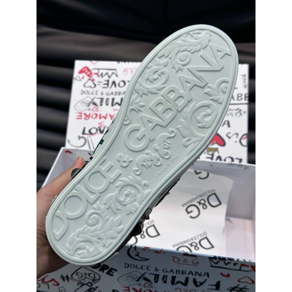 DG White sneakers