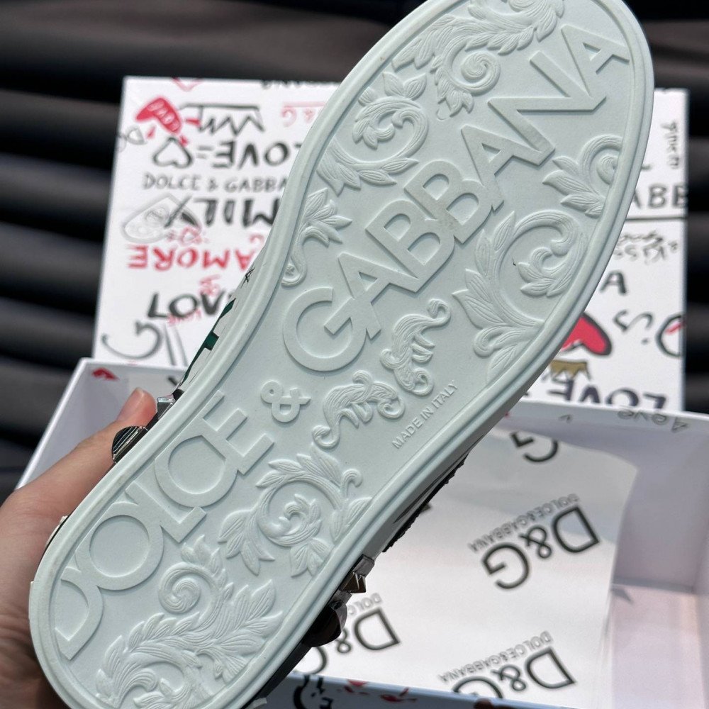 DG White sneakers