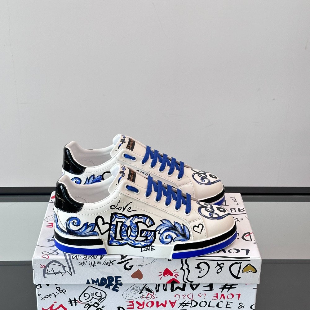 DG White sneakers
