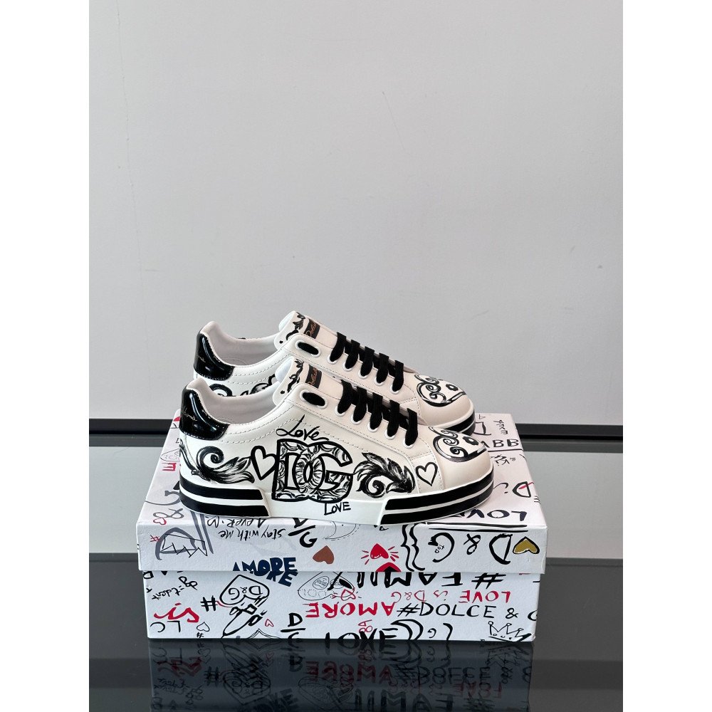 DG White sneakers