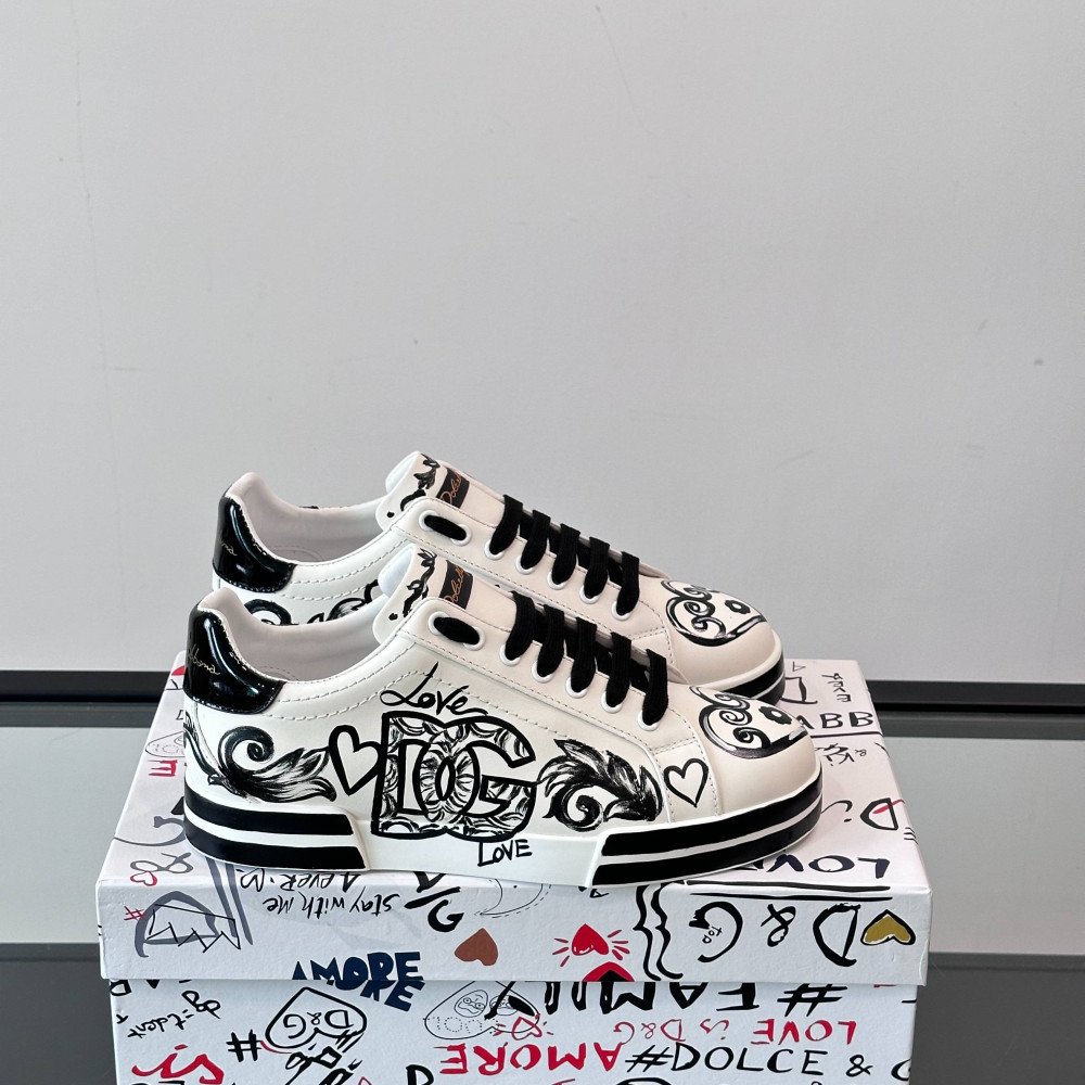 DG White sneakers