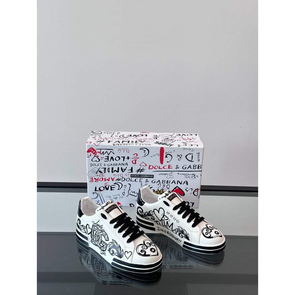 DG White sneakers