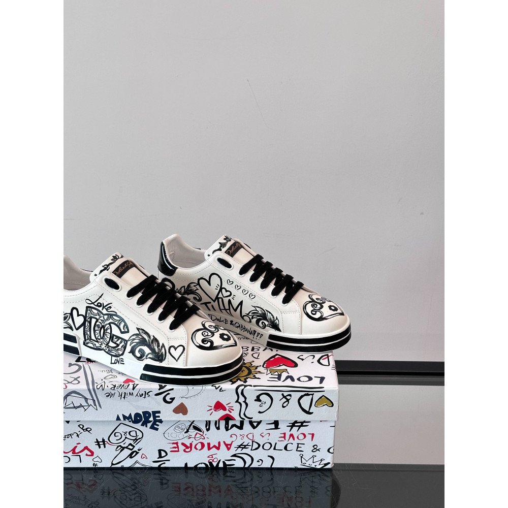 DG White sneakers