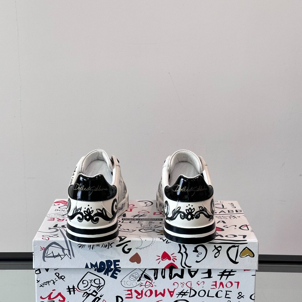 DG White sneakers
