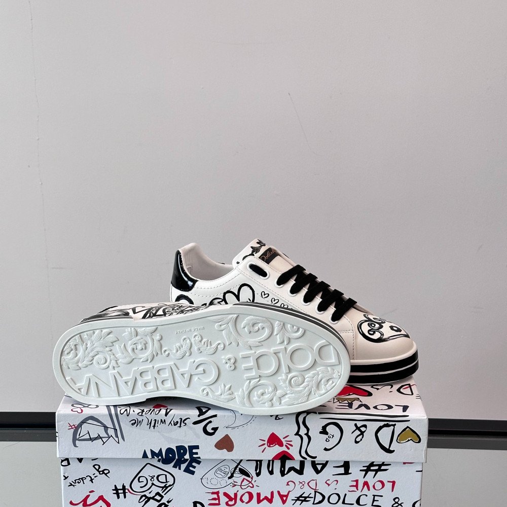 DG White sneakers