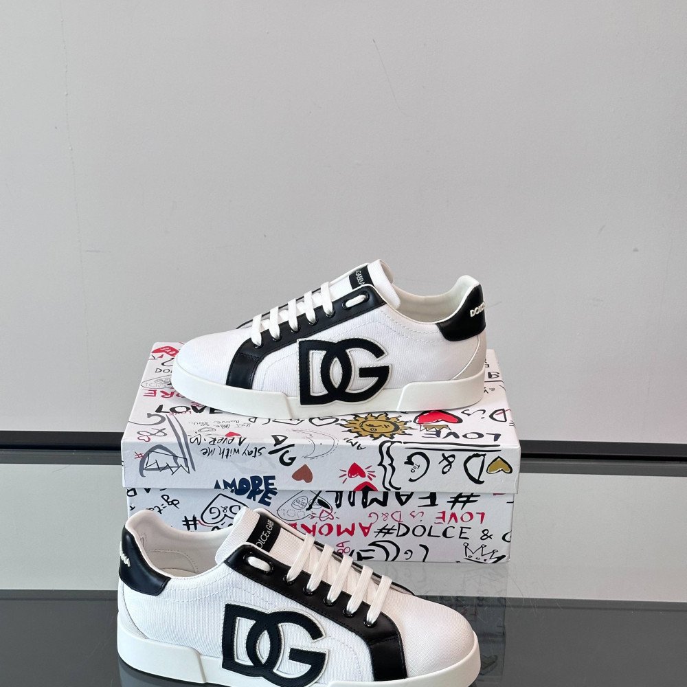 DG White sneakers