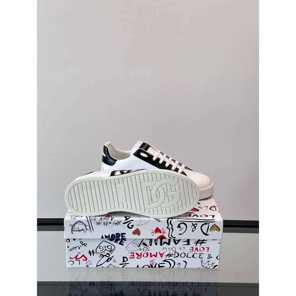 DG White sneakers