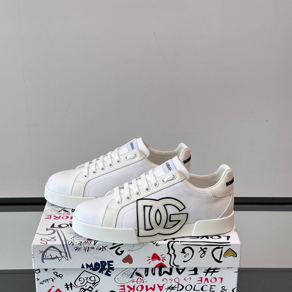 DG White sneakers