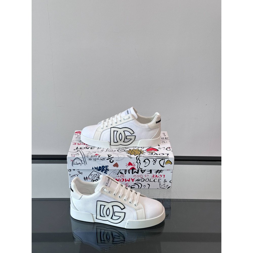 DG White sneakers