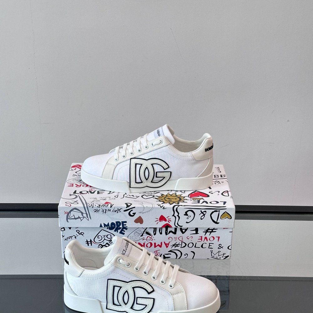 DG White sneakers