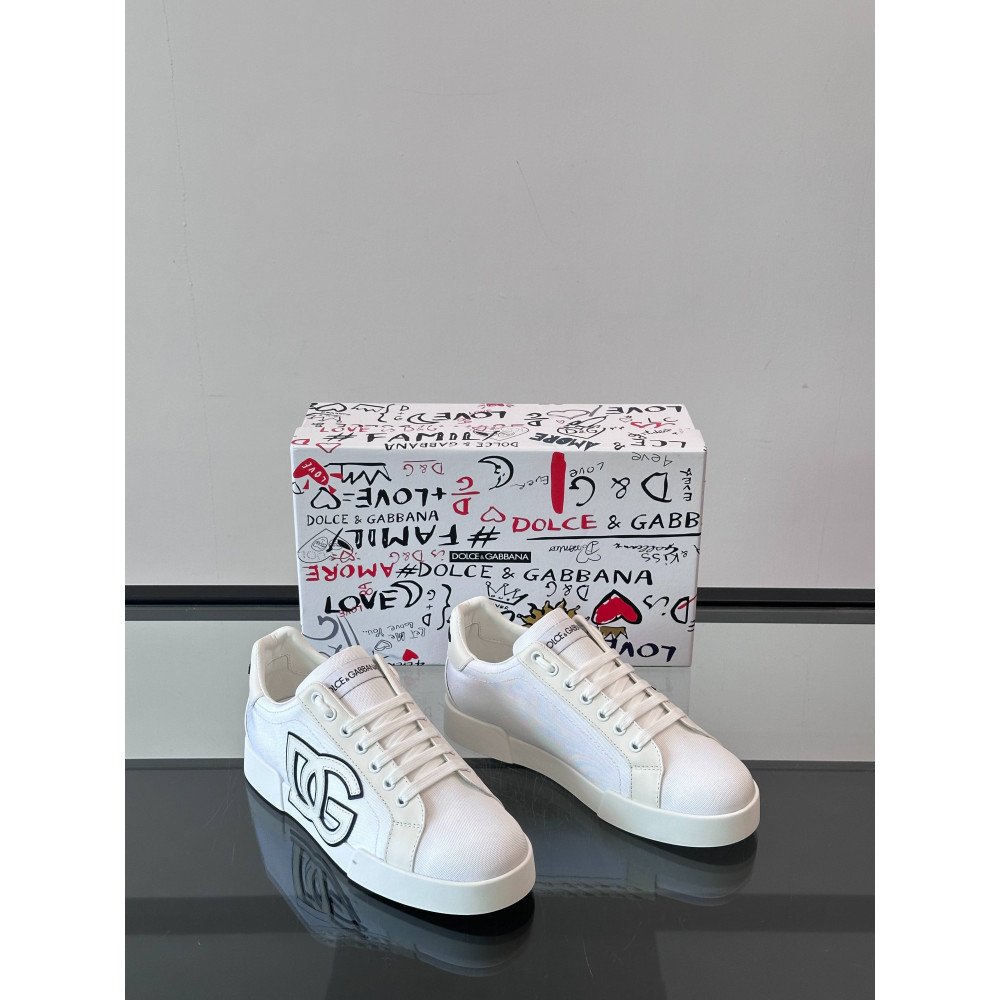 DG White sneakers