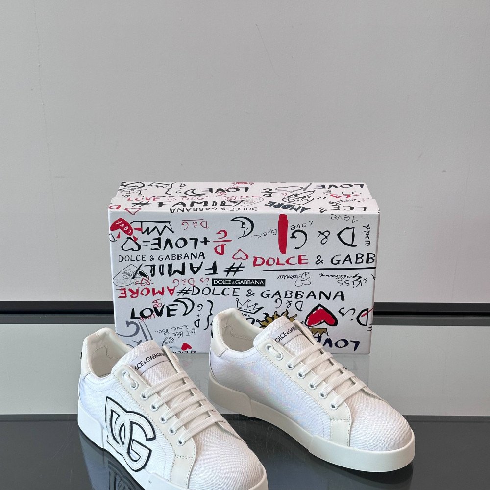 DG White sneakers