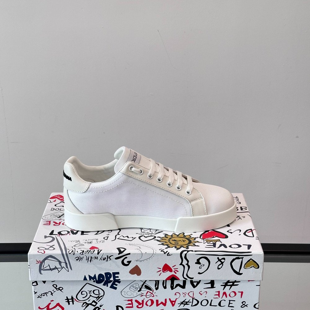 DG White sneakers