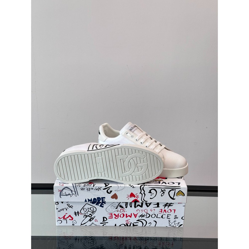 DG White sneakers