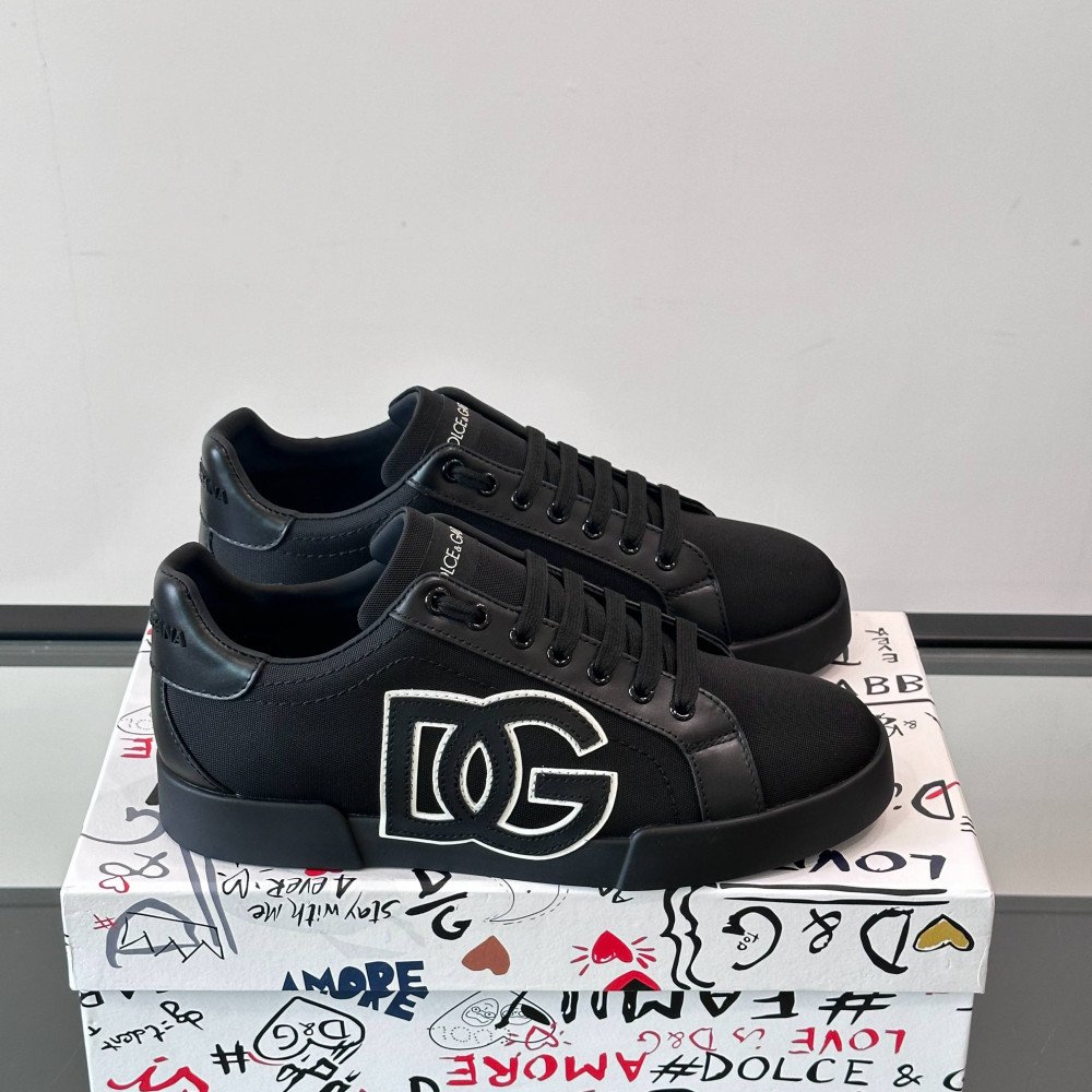 DG White sneakers