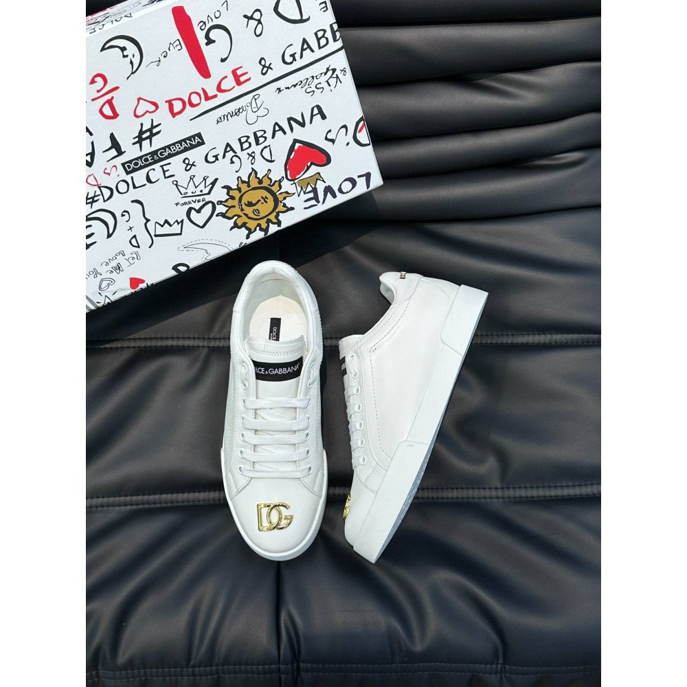 DG White sneakers