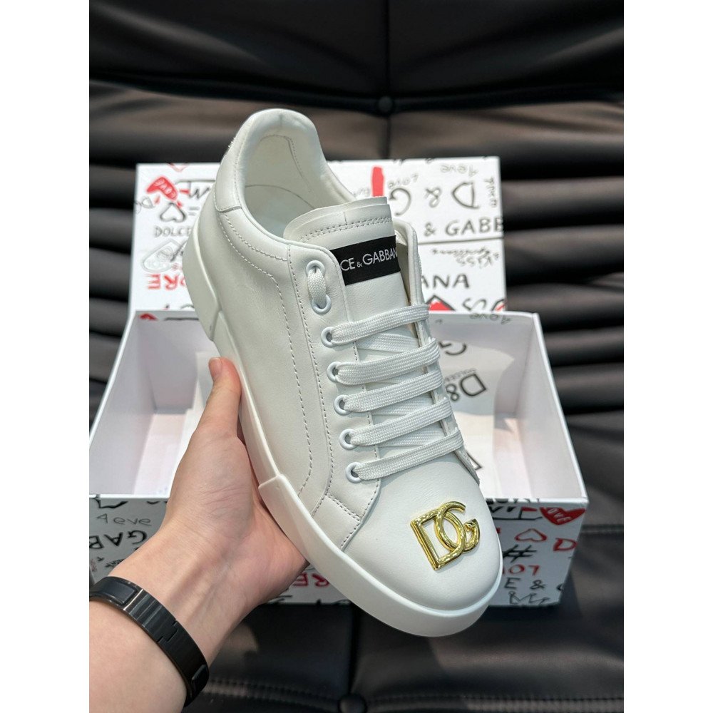 DG White sneakers