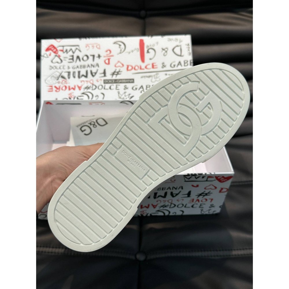 DG White sneakers