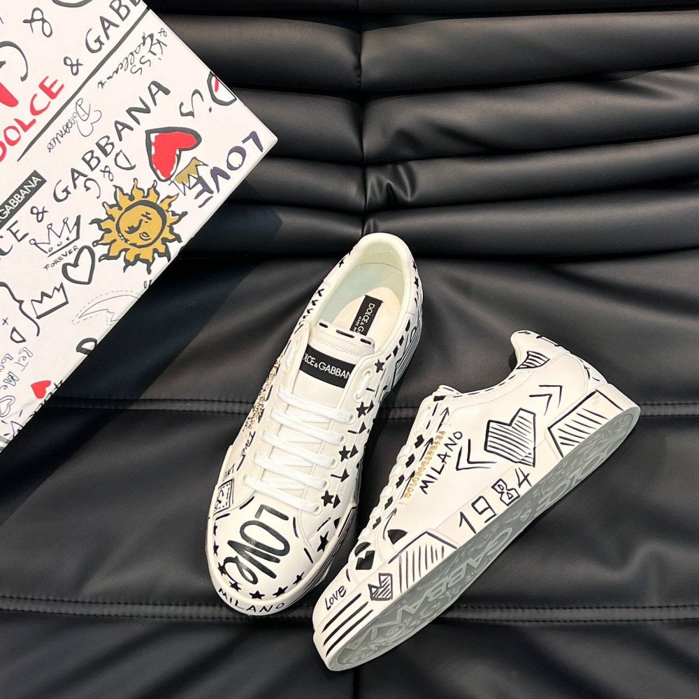 DG White sneakers
