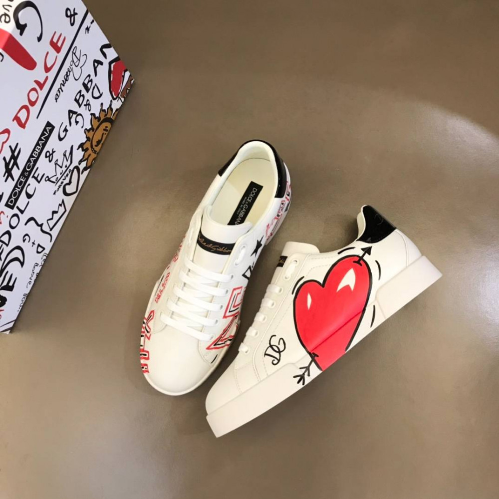 DG White sneakers