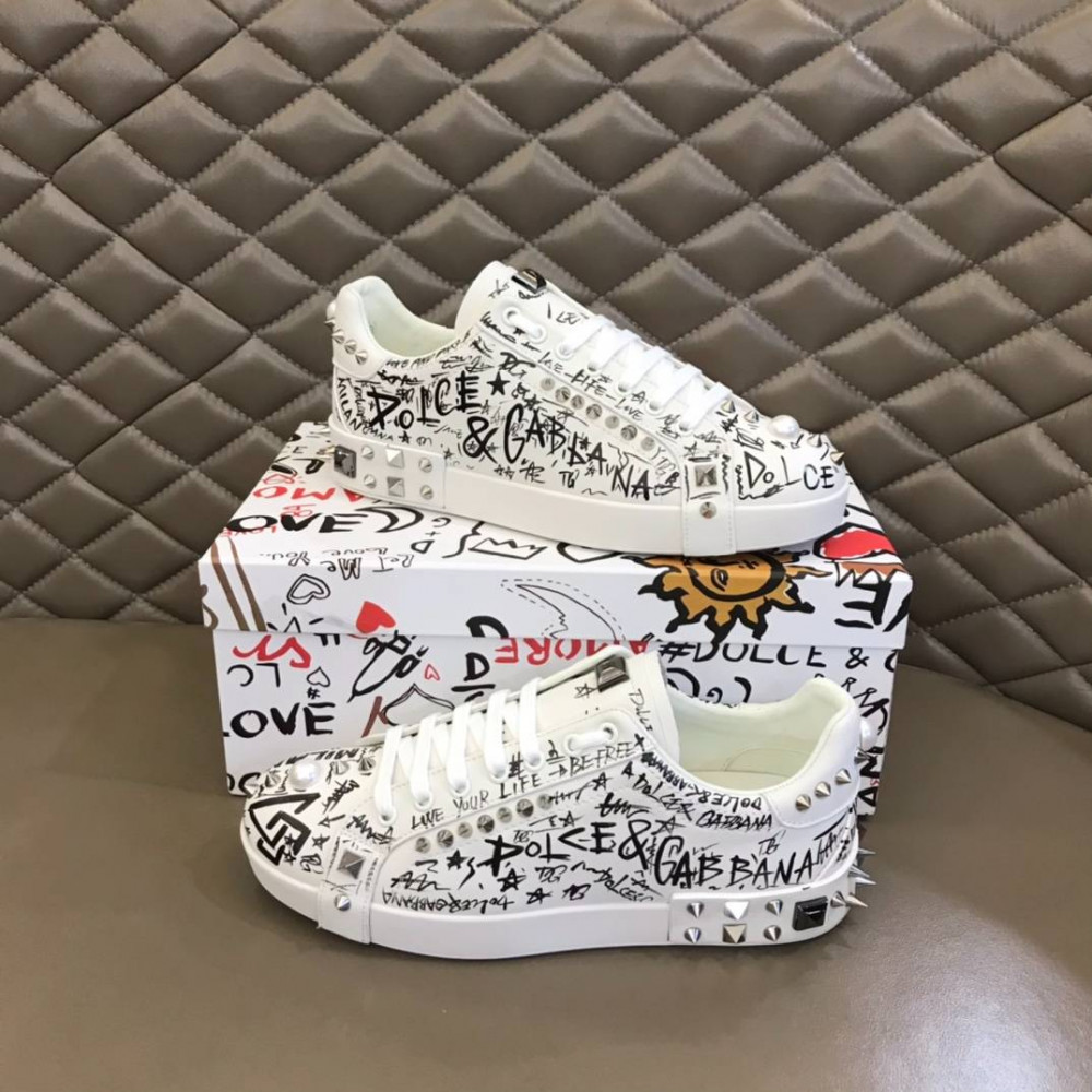 DG White sneakers