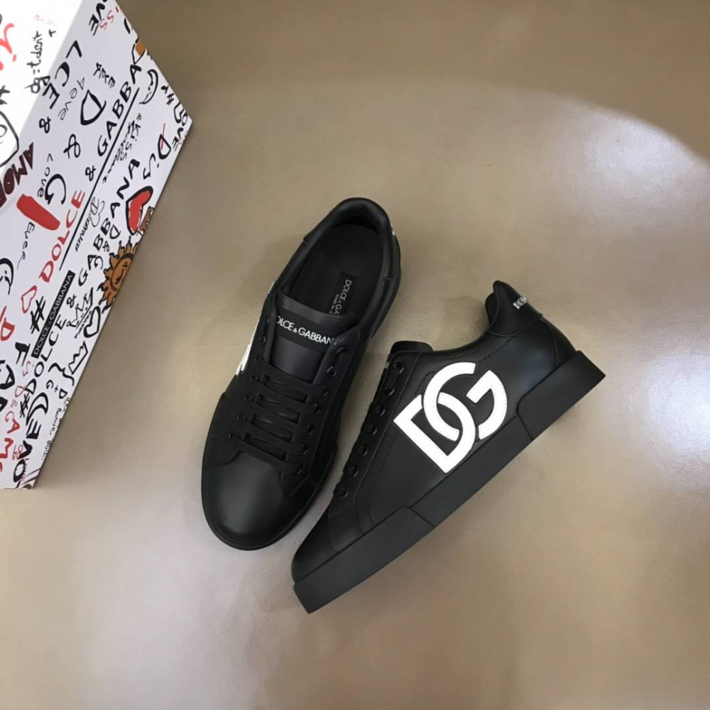 DG White sneakers