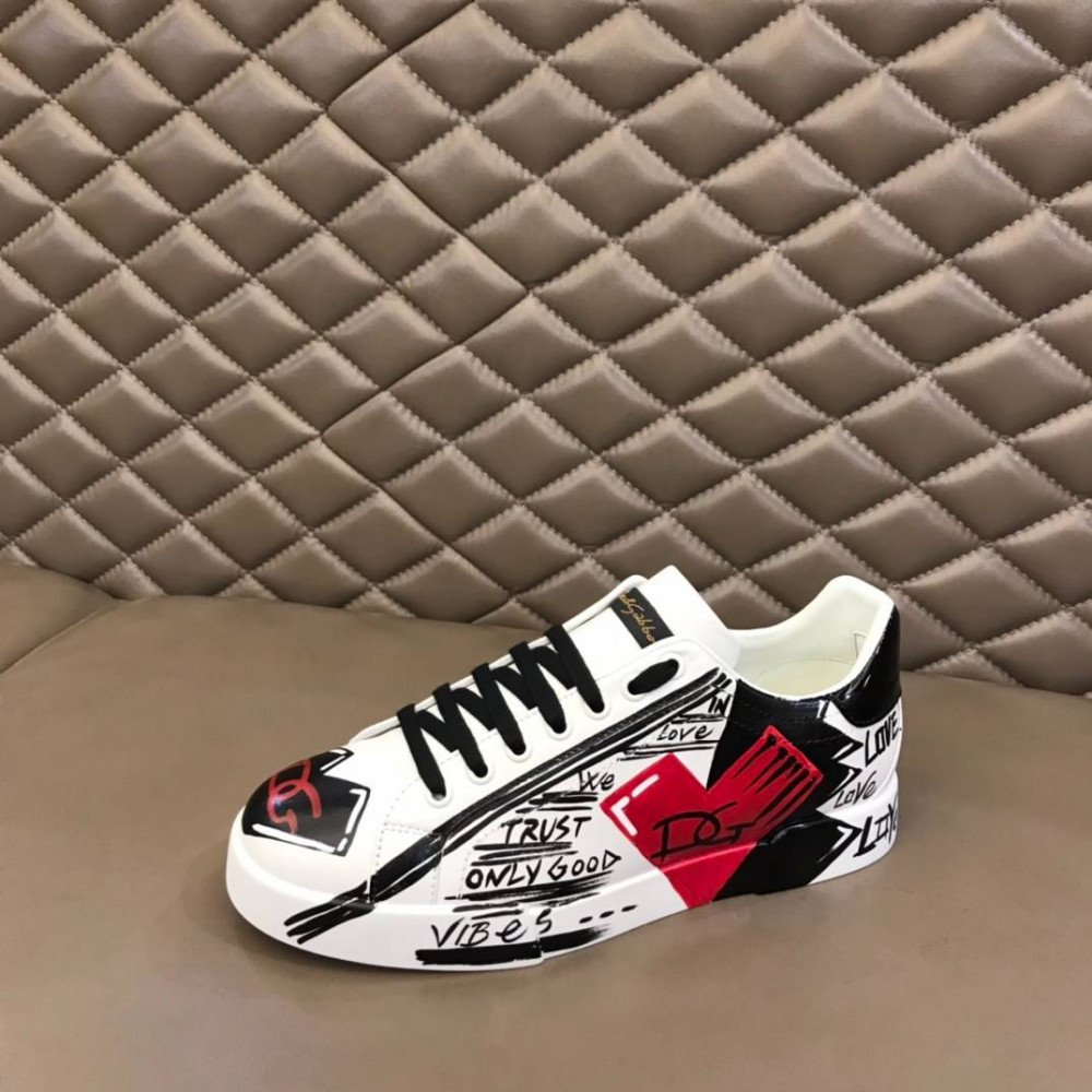 DG White sneakers