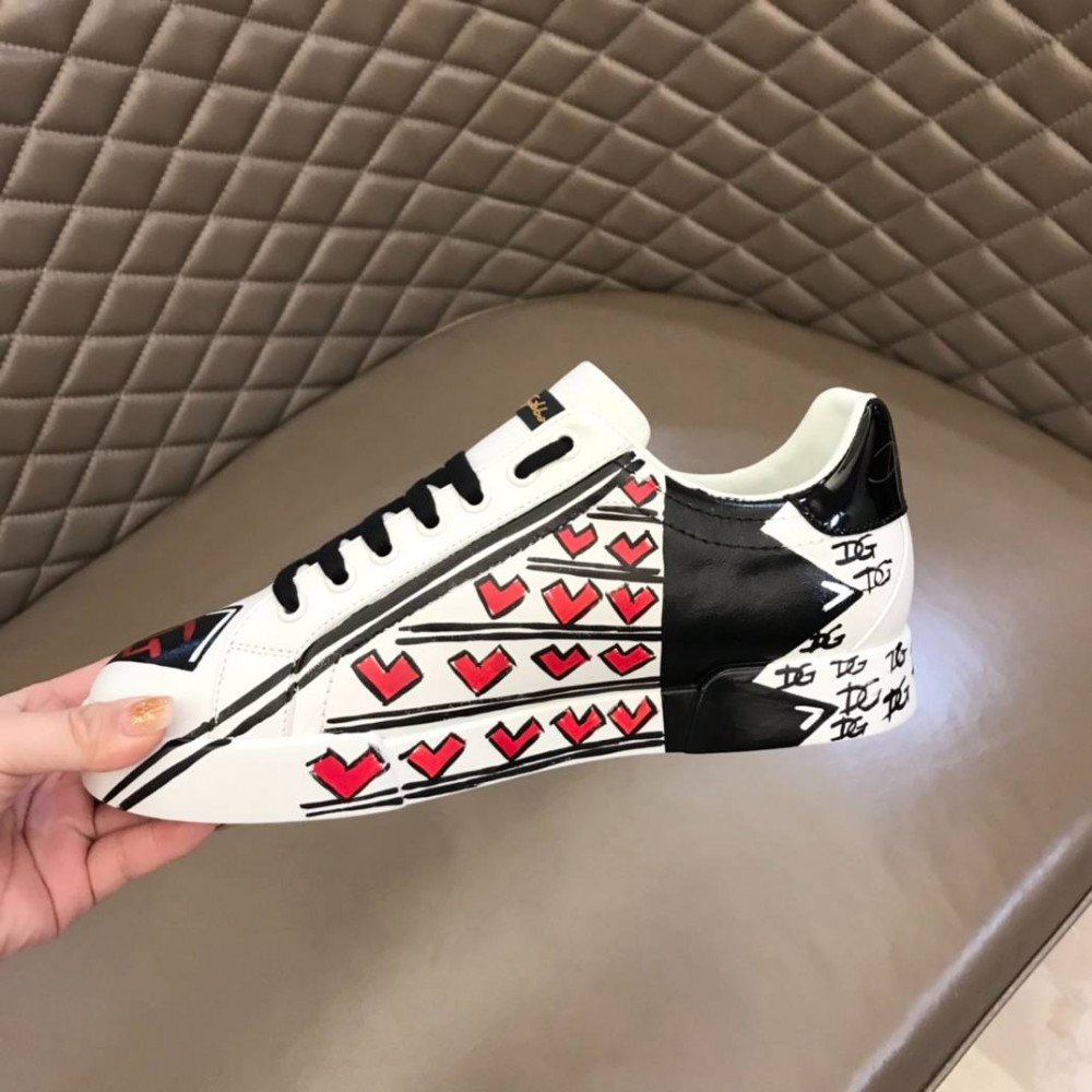 DG White sneakers