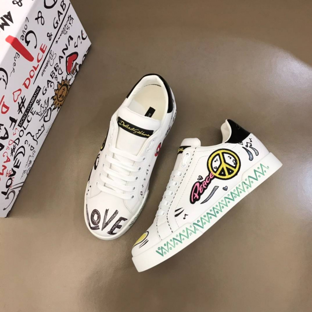 DG White sneakers