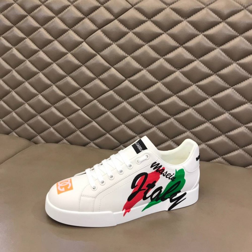 DG White sneakers
