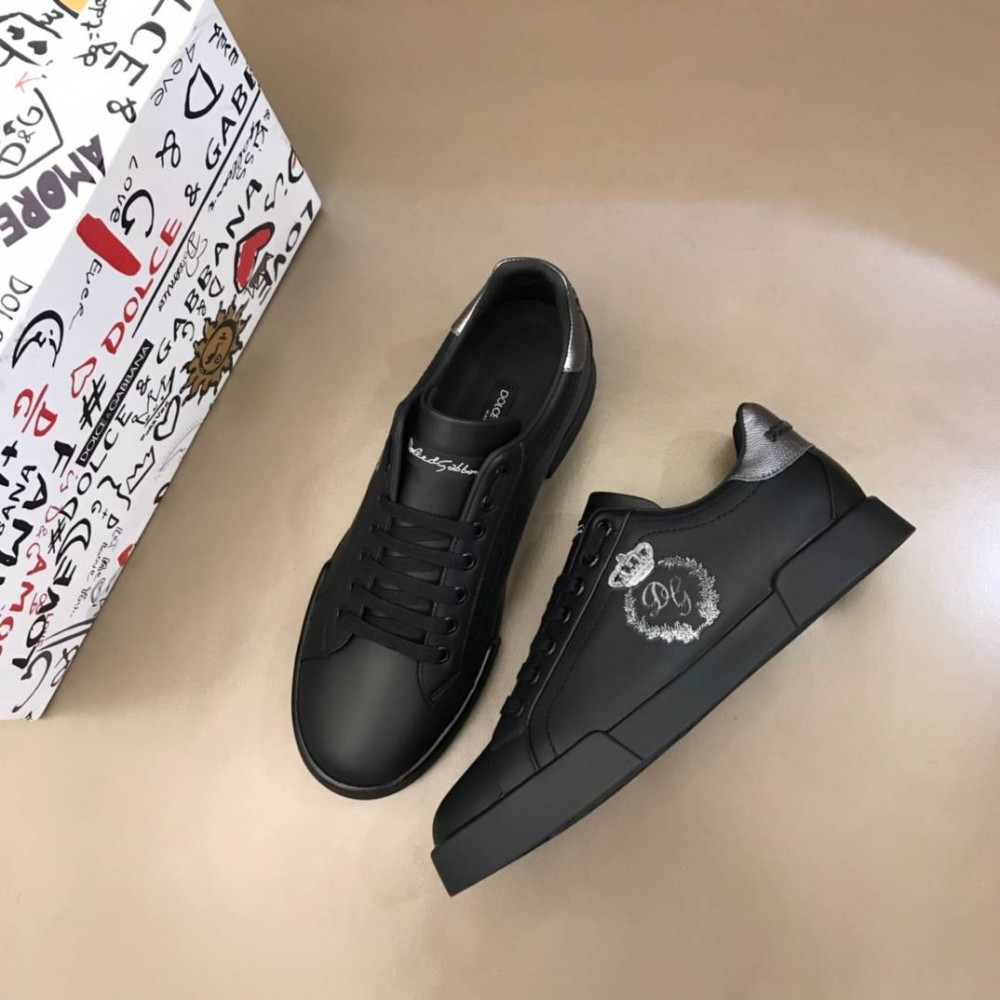 DG White sneakers