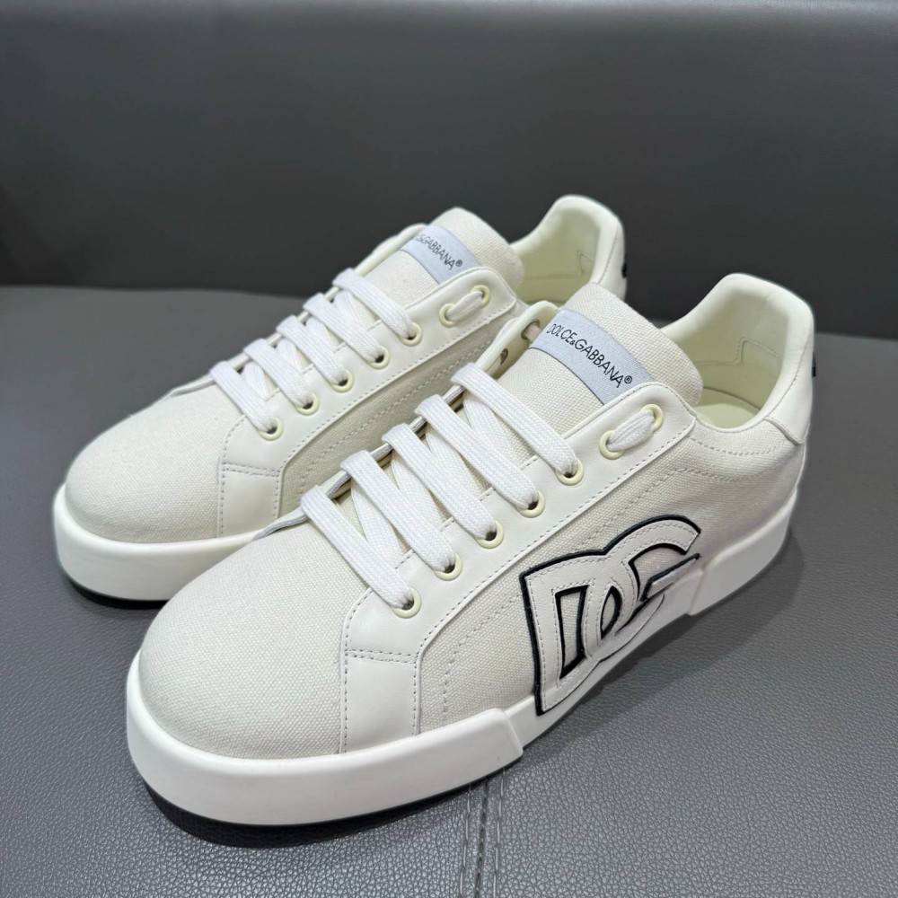 DG White sneakers