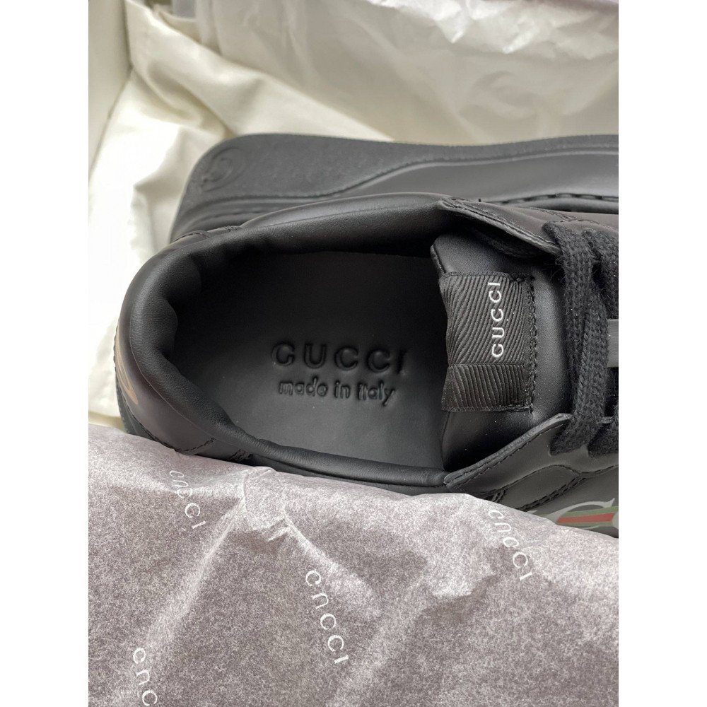  chunky sneaker 