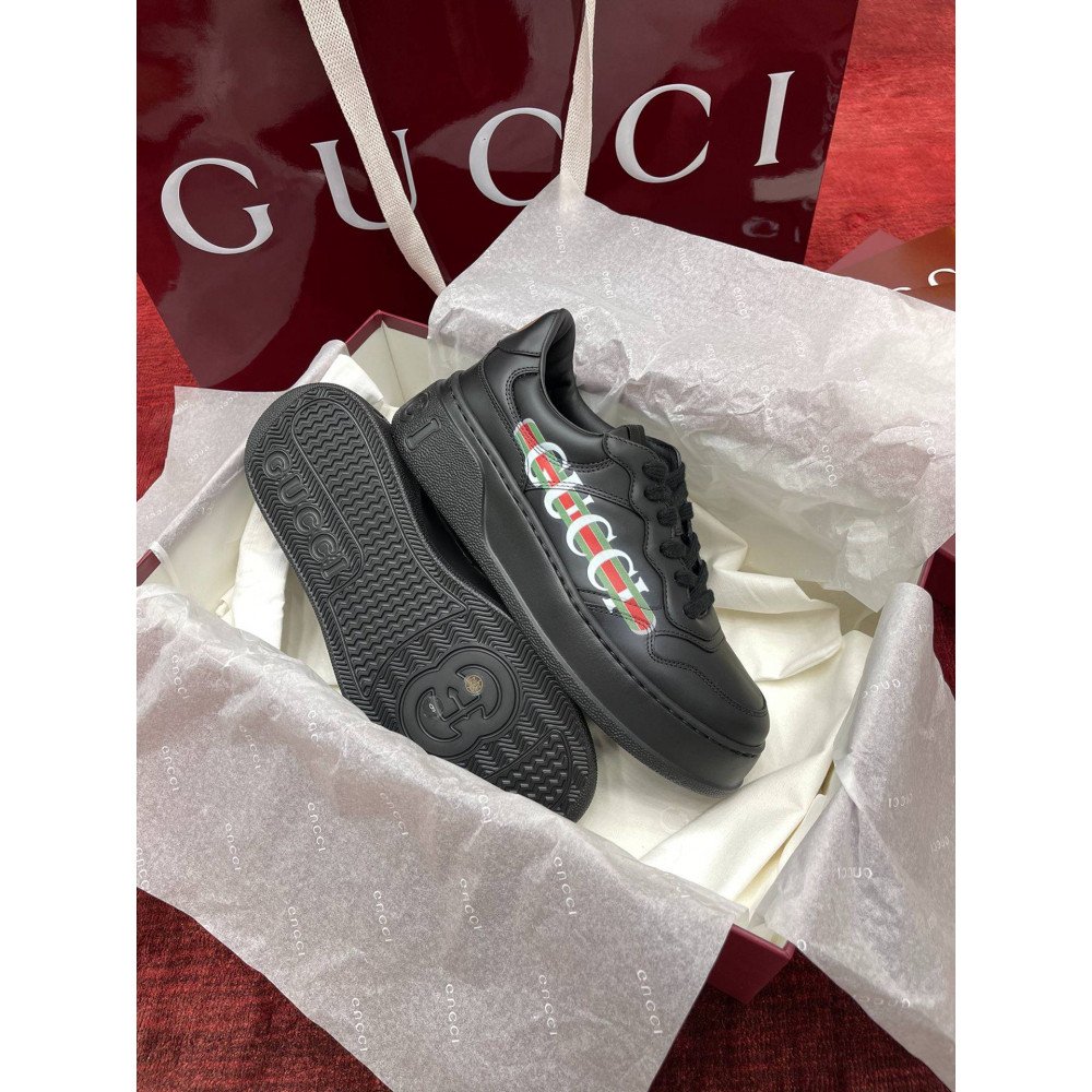  chunky sneaker 