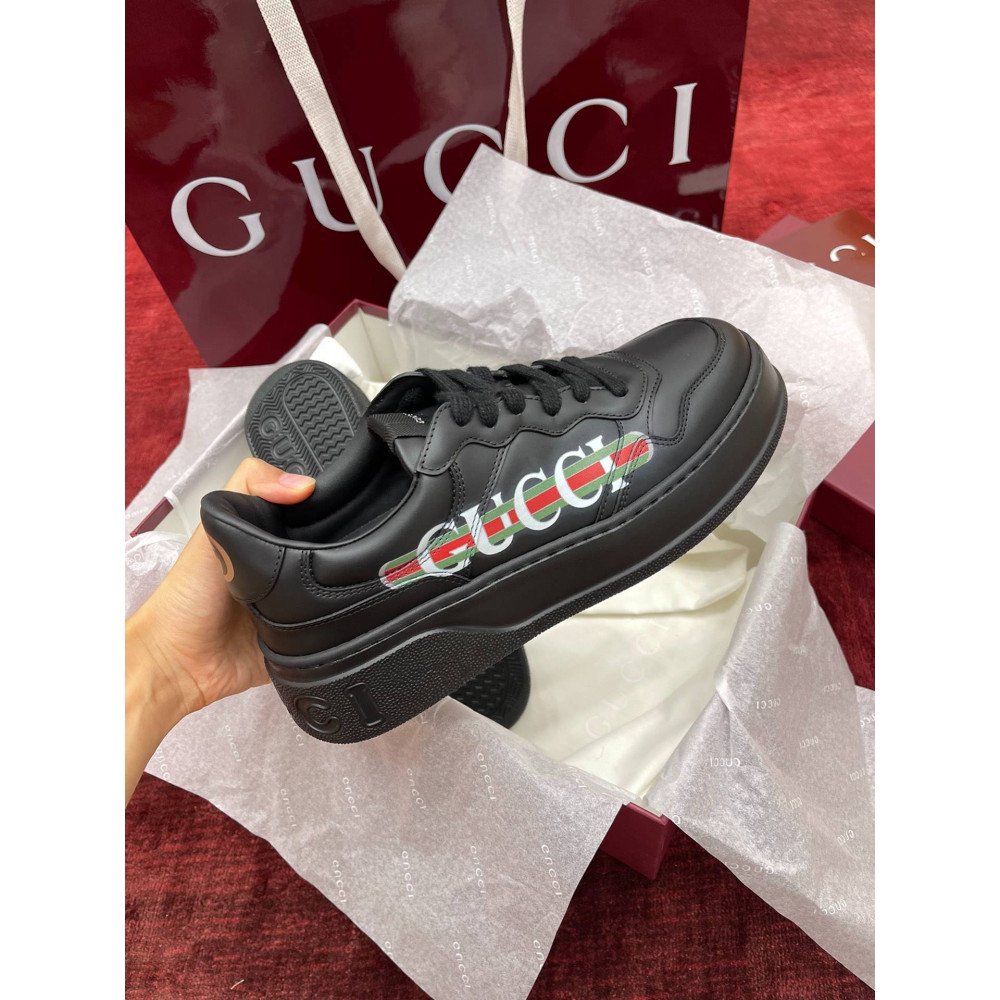  chunky sneaker 