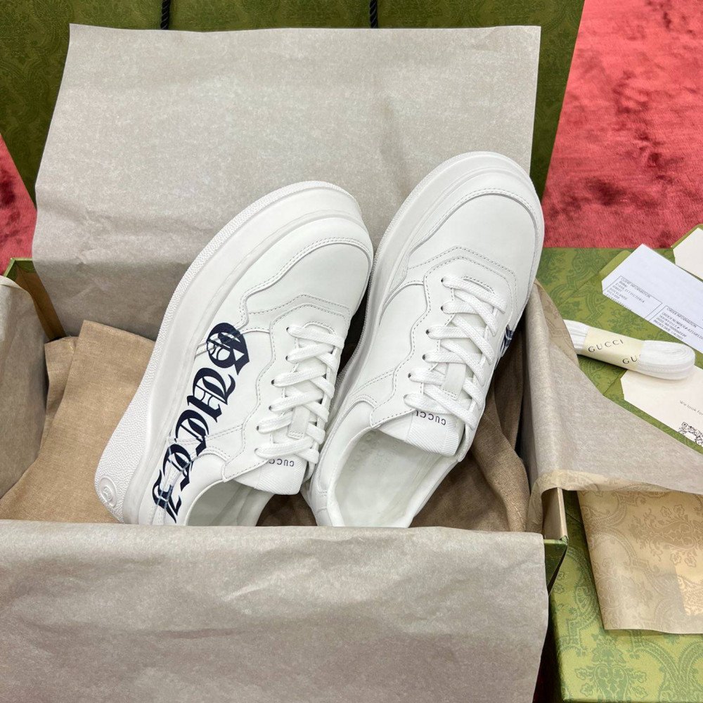  chunky sneaker 