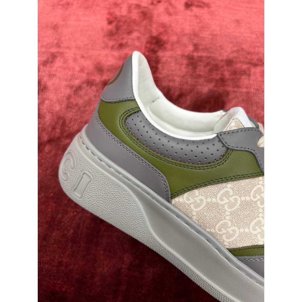  chunky sneaker 