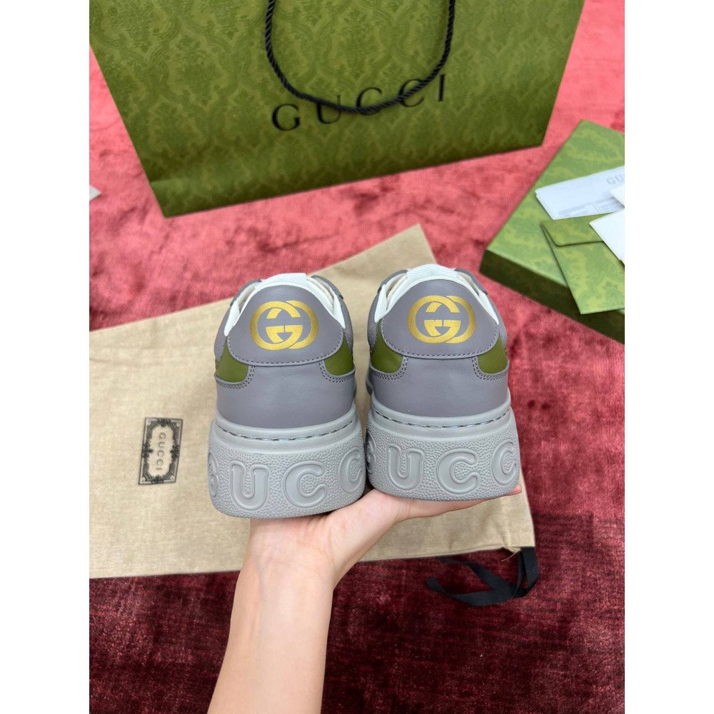  chunky sneaker 