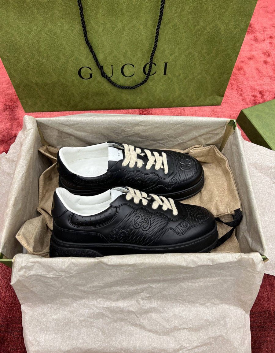  chunky sneaker 